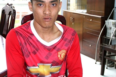 Đưa vợ vào viện thăm bệnh nhân rồi ra tay trộm cắp tài sản