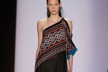 BST xuân hè 2012 của BCBG Max Azria