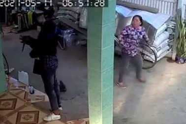 Con nghiện trộm xe chuyên dụng của cảnh sát để bỏ trốn