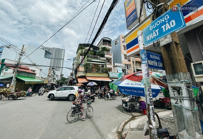 Cận cảnh con đường sẽ được cải tạo thành phố đi bộ thứ 3 ở Sài Gòn với chiều dài 100 mét - Ảnh 15. Cận cảnh con đường sẽ được cải tạo thành phố đi bộ thứ 3 ở Sài Gòn với chiều dài 100 mét - Ảnh 15.