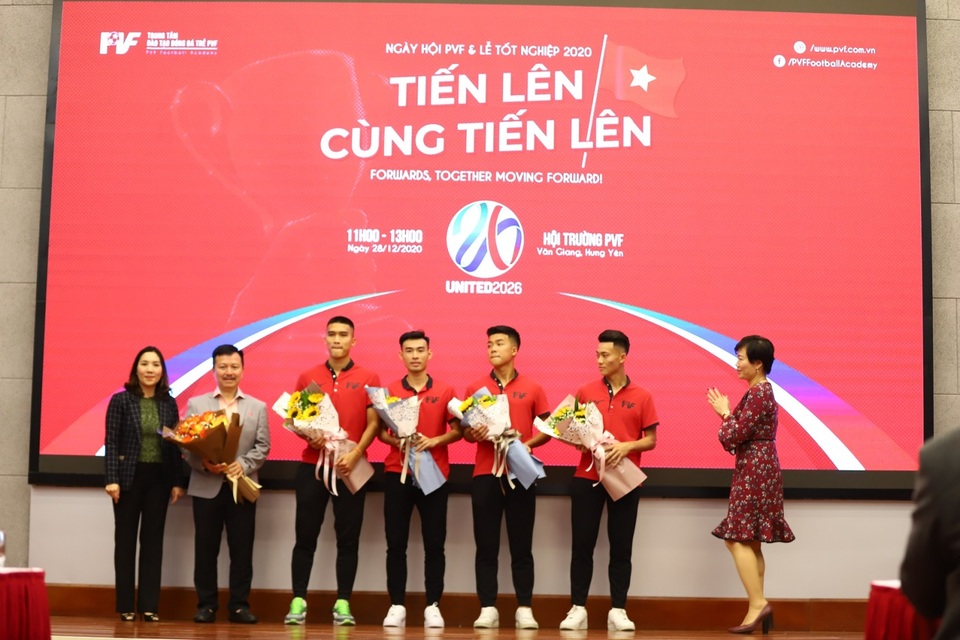 PVF chuyển nhượng 20 cầu thủ cho các CLB bóng đá chuyên nghiệp - 2 PVF chuyển nhượng 20 cầu thủ cho các CLB bóng đá chuyên nghiệp - 2