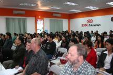 Hà Nội: Nâng trình độ tiếng Anh cho giáo viên 