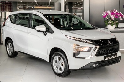 Xpander “xả hàng”, giá khởi điểm dưới 500 triệu, tăng sức đấu Limo Green