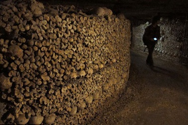 "Đế chế người chết" dười lòng Paris