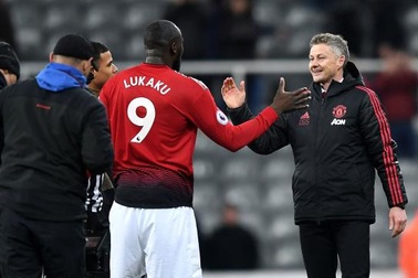 Romelu Lukaku: “Tôi, Pogba và Sanchez là vật tế thần của Man Utd”