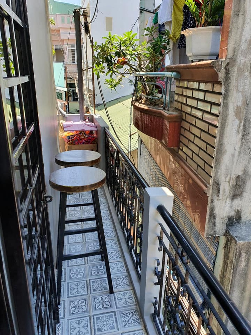 Bỏ Sài Gòn về quê, vợ chồng trẻ chi 200 triệu đồng cải tạo nhà cũ 23m2 - 5 Bỏ Sài Gòn về quê, vợ chồng trẻ chi 200 triệu đồng cải tạo nhà cũ 23m2 - 5