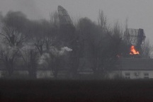 Nga nói binh sĩ Ukraine hạ vũ khí hàng loạt