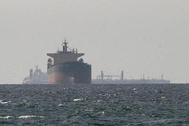 Rộ tin Iran soạn thảo luật để thu phí quá cảnh qua eo biển Hormuz