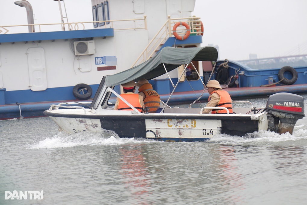 Từ 25/7, tổng kiểm soát phương tiện kinh doanh vận tải - 2 Từ 25/7, tổng kiểm soát phương tiện kinh doanh vận tải - 2