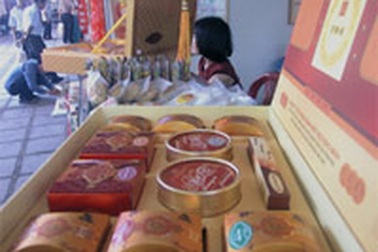 Miếng bánh trung thu 2.000 tỉ đồng