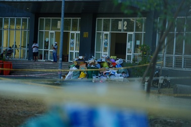 Thêm một khu dân cư bị phong tỏa vì ca nghi mắc Covid-19