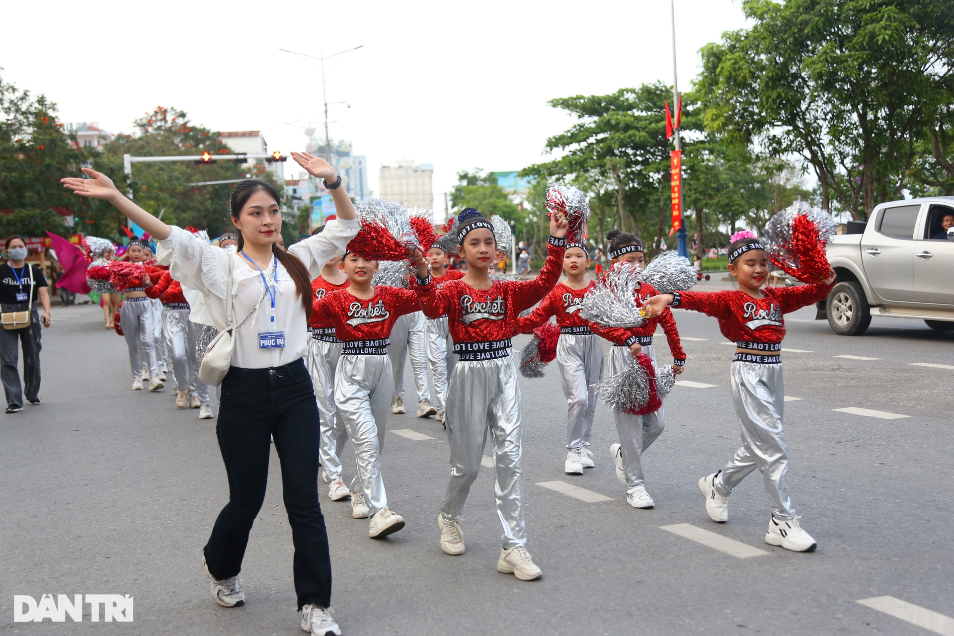 Ấn tượng với lễ hội đầy sắc màu tại thành phố hoa hồng - 11 Ấn tượng với lễ hội đầy sắc màu tại thành phố hoa hồng - 11