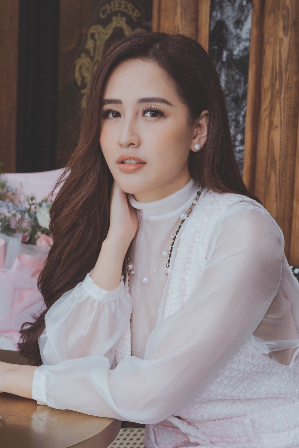 Mai Phương Thúy khoe vẻ đẹp rạng rỡ tuổi 35 sau tuyên bố chạm mốc 71kg - 6 Mai Phương Thúy khoe vẻ đẹp rạng rỡ tuổi 35 sau tuyên bố chạm mốc 71kg - 6