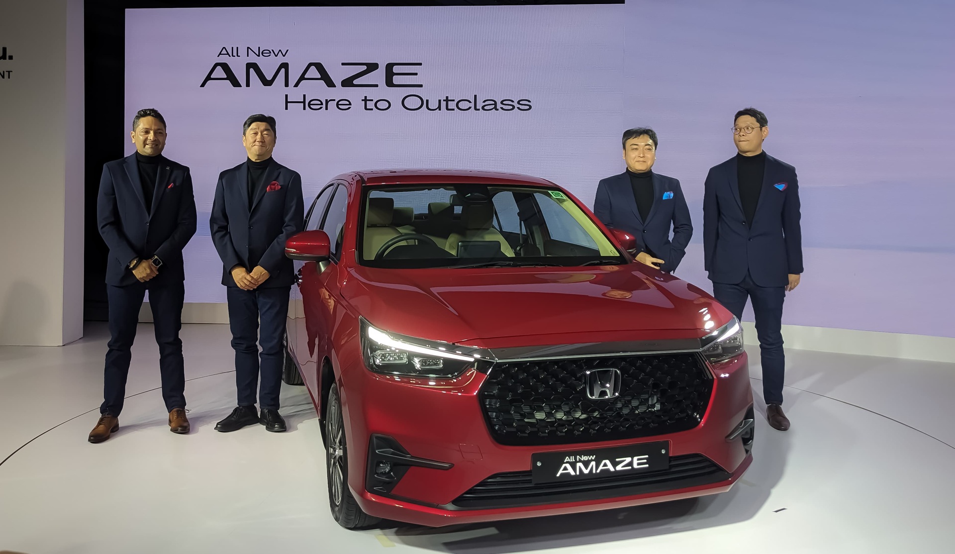 Cận cảnh tiểu Honda City 2025: Xe rẻ nhất có đủ ADAS ở quốc gia tỷ dân - 1 Cận cảnh tiểu Honda City 2025: Xe rẻ nhất có đủ ADAS ở quốc gia tỷ dân - 1