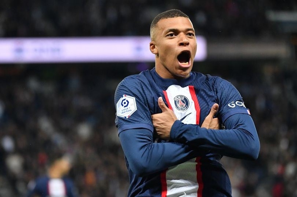 PSG gây sốc, đòi Kylian Mbappe bồi thường gần 100 triệu euro - 2 PSG gây sốc, đòi Kylian Mbappe bồi thường gần 100 triệu euro - 2