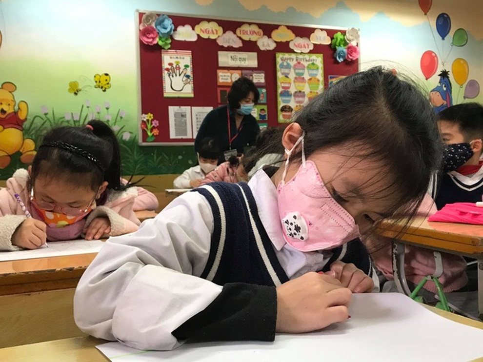 Hỏa tốc dừng dạy học trực tiếp ở 17 huyện thị Hà Nội: Giám đốc Sở nói gì? - 2 Hỏa tốc dừng dạy học trực tiếp ở 17 huyện thị Hà Nội: Giám đốc Sở nói gì? - 2