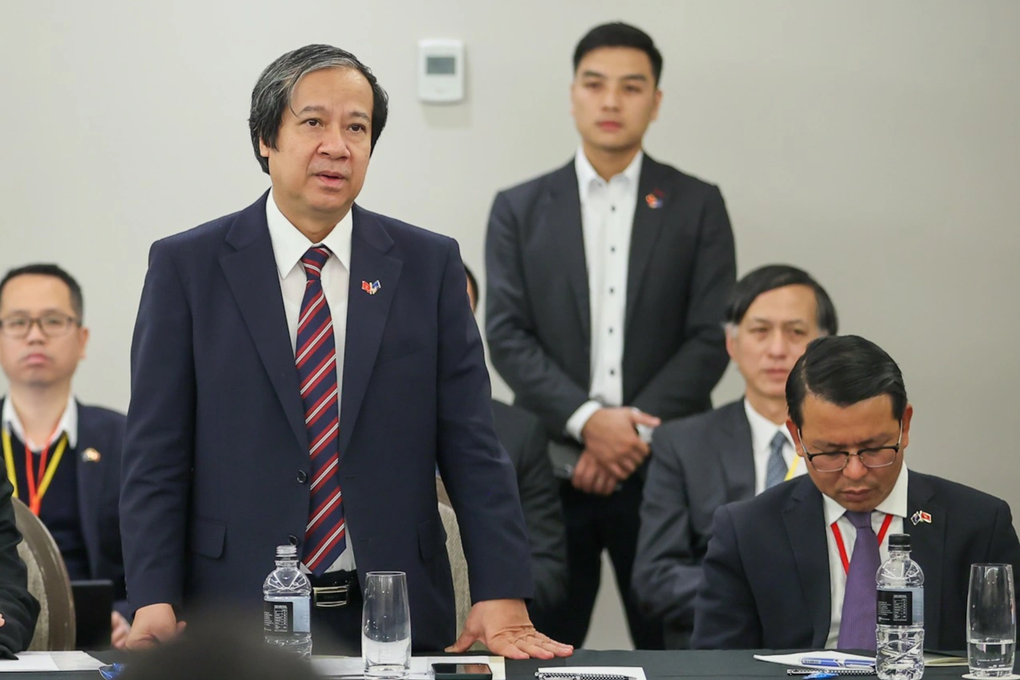 Nghe hiến kế phát triển đất nước, Thủ tướng muốn Việt Nam đi sau về trước - 4 Nghe hiến kế phát triển đất nước, Thủ tướng muốn Việt Nam đi sau về trước - 4