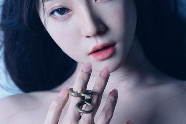 Búp bê tình dục “sống”: Có tĩnh mạch, được cấy tóc người và “thọ” 50 năm