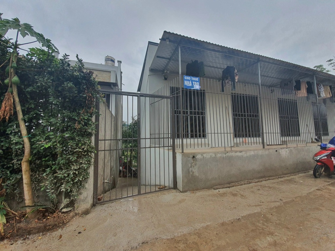Bé gái bị đóng đinh vào đầu: Trưởng thôn nói về chuyện nghe tiếng trẻ khóc - 1 Bé gái bị đóng đinh vào đầu: Trưởng thôn nói về chuyện nghe tiếng trẻ khóc - 1