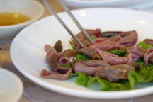 Những món ăn "siêu kinh dị", có món ăn vào... dễ tử vong ở Hàn Quốc