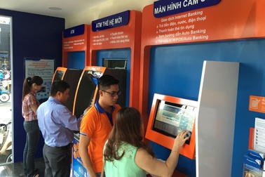Thêm một chủ thẻ ATM bị "bốc hơi" 116 triệu đồng lúc rạng sáng