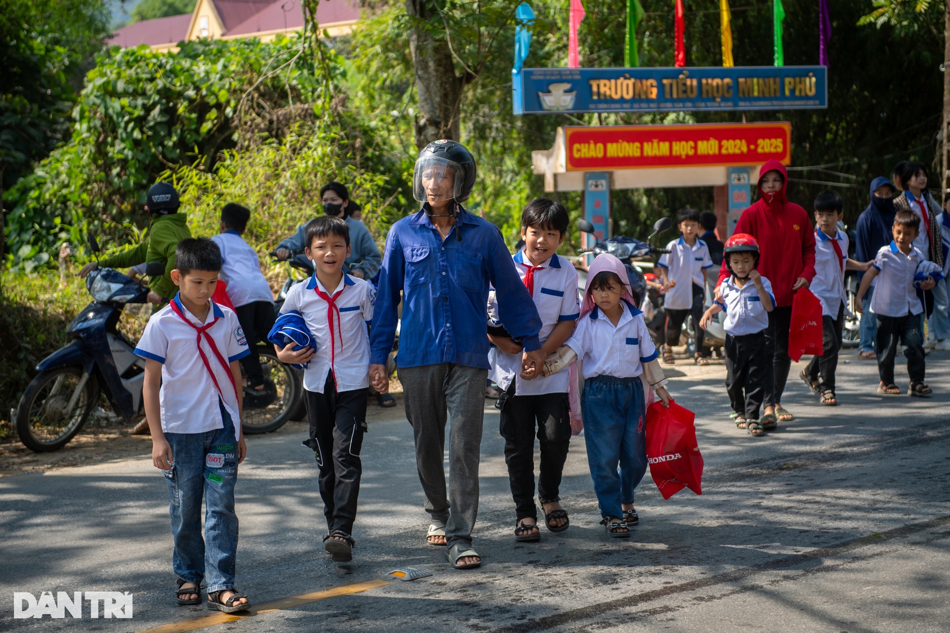 Anh nông dân và giấc mơ ghi tên trên bảng vàng Marathon Việt Nam - 7 Anh nông dân và giấc mơ ghi tên trên bảng vàng Marathon Việt Nam - 7