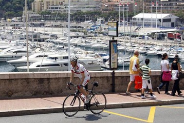 Những nước đông đúc và thưa thớt nhất thế giới