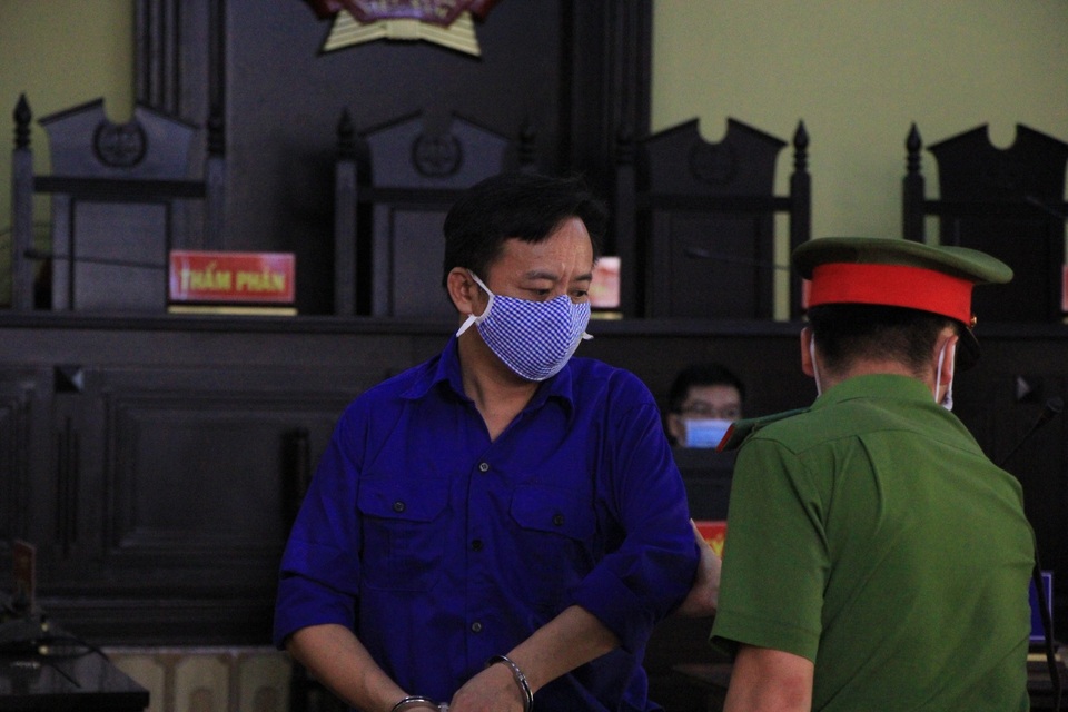 Xét xử vụ gian lận thi cử ở Sơn La: Cựu Giám đốc sở GD-ĐT xin vắng mặt - 10 Xét xử vụ gian lận thi cử ở Sơn La: Cựu Giám đốc sở GD-ĐT xin vắng mặt - 10