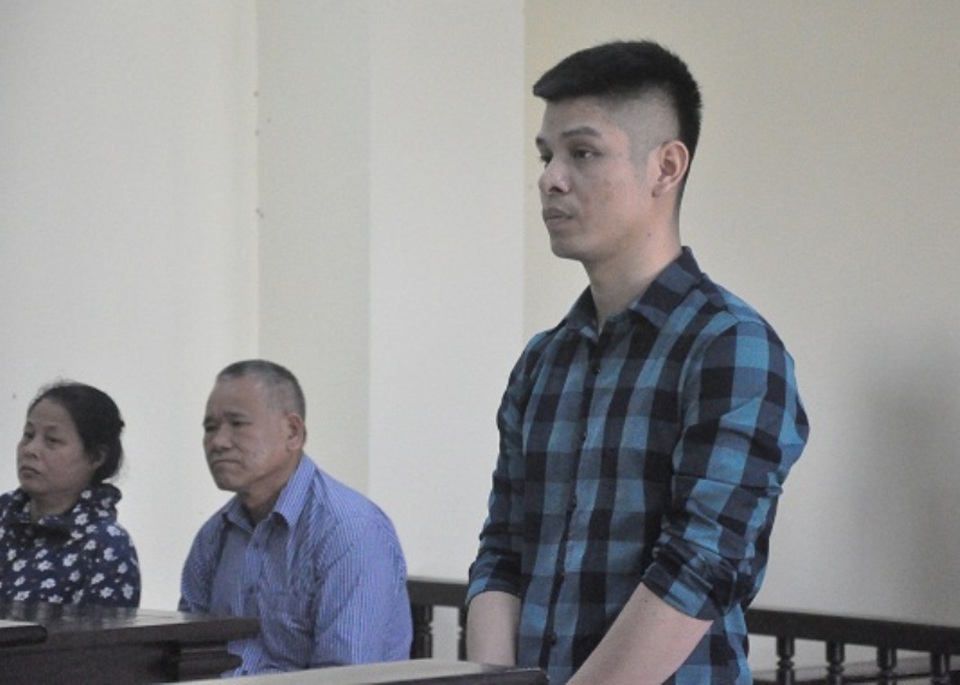 Mâu thuẫn khi vay mượn tiền, dùng dao đâm chết người - 1 Mâu thuẫn khi vay mượn tiền, dùng dao đâm chết người - 1