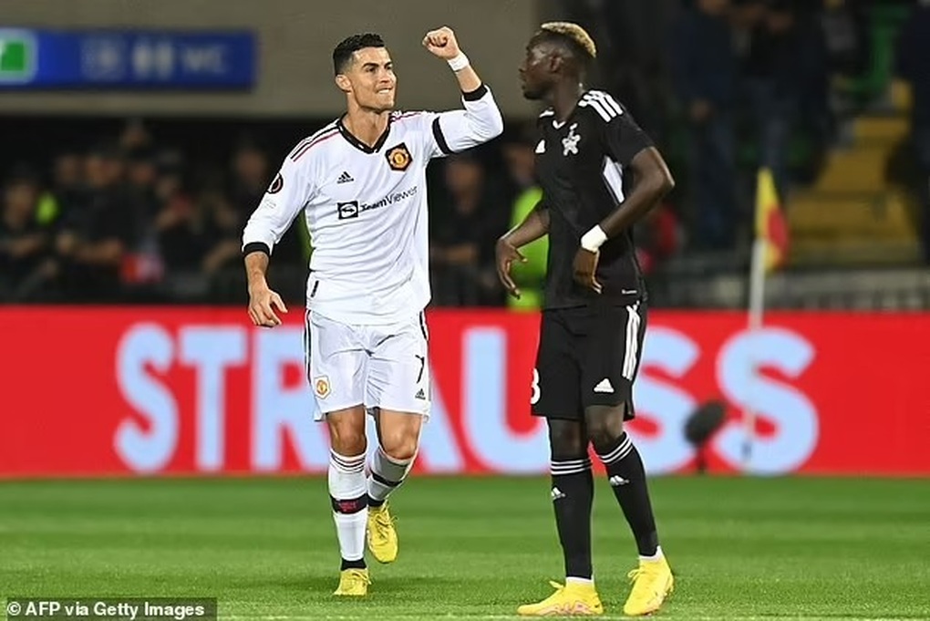 HLV Erik Ten Hag mừng vì C.Ronaldo đã ghi bàn trở lại - 2 HLV Erik Ten Hag mừng vì C.Ronaldo đã ghi bàn trở lại - 2