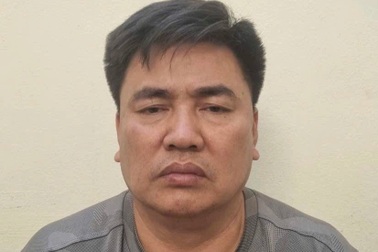 Vụ đẩy Đại úy CSGT vào đầu xe tải: Nghi phạm xin bỏ qua lỗi nhưng bất thành