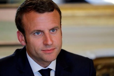 Tổng thống Pháp bị chỉ trích vì muốn xây bể bơi trong khu nghỉ dưỡng