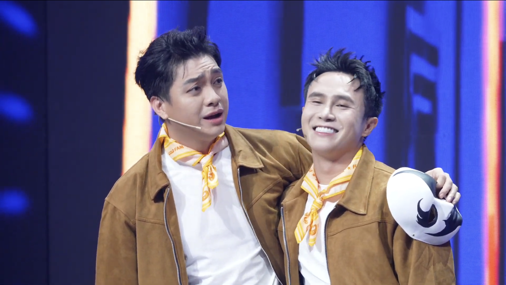 Huỳnh Lập xúc động khi Hữu Đằng nhắc lại kỷ niệm thời mới vào nghề - 1