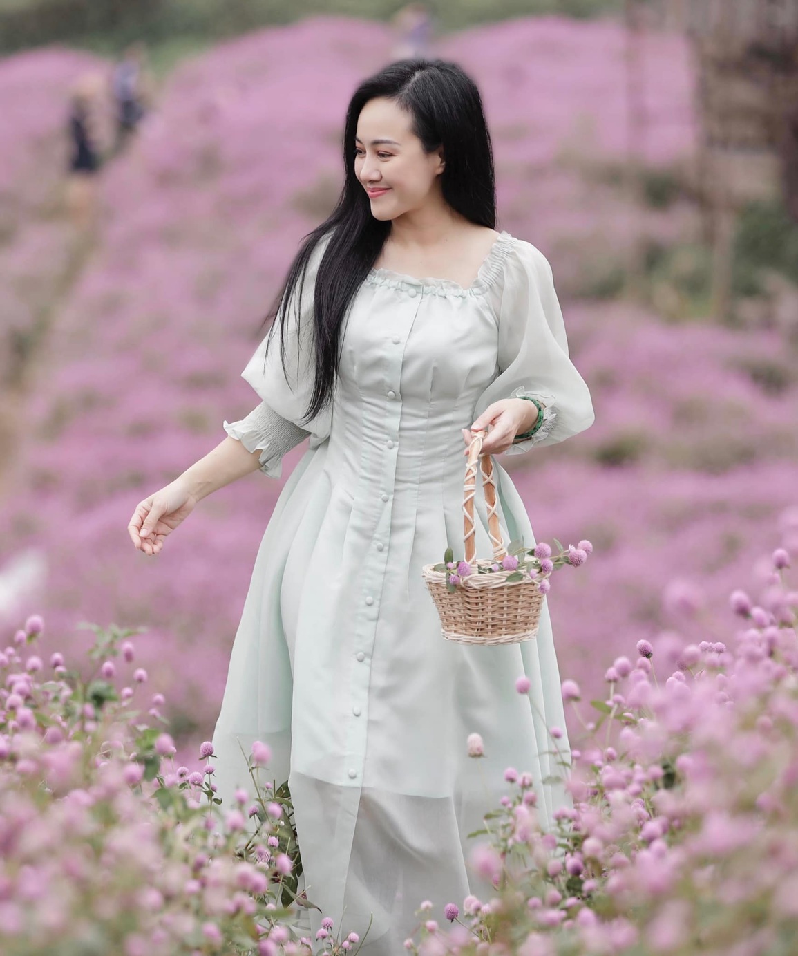 Cuộc sống mới của BTV Hoài Anh sau khi chia tay bản tin Thời sự 19h - 7 Cuộc sống mới của BTV Hoài Anh sau khi chia tay bản tin Thời sự 19h - 7