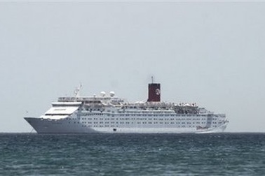 Du thuyền chở hơn 1.600 người bị cách ly vì cúm A/H1N1