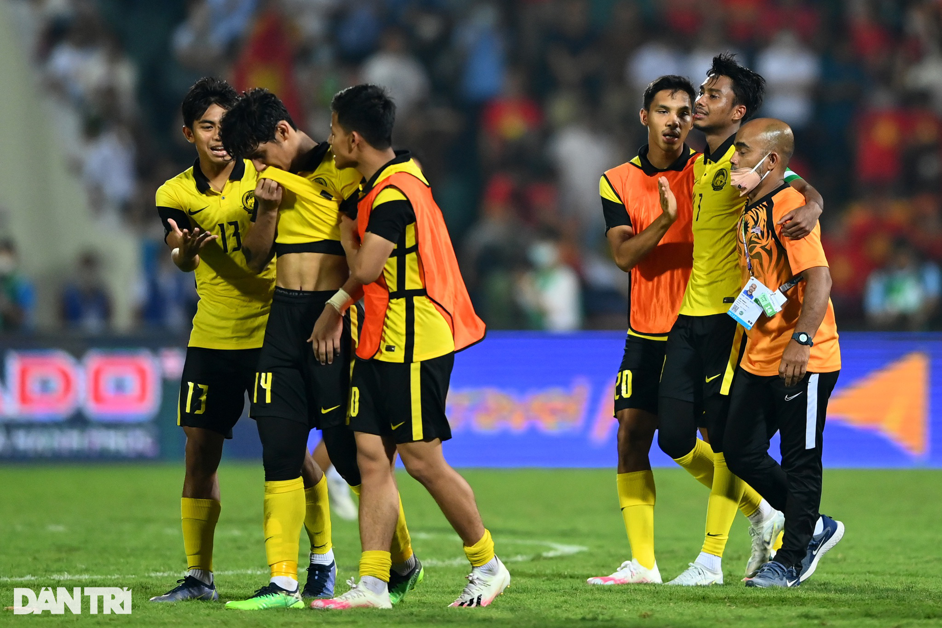U23 Malaysia gục ngã trước U23 Việt Nam sau bàn thắng vàng của Tiến Linh - 18