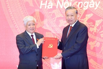 Ông Đỗ Văn Chiến làm Phó Bí thư Thường trực Đảng ủy Quốc hội