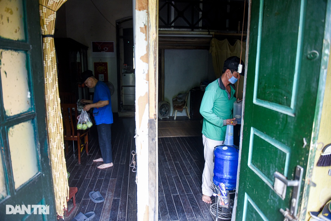 Cảnh cúi người, quanh năm lom khom trong biệt thự triệu đô ở Hà Nội - 9