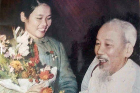 Bài 2: Những nữ anh hùng trên đất lửa