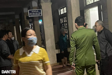 Vụ 5 người nghi ngộ độc rượu: Chai rượu quý được biếu khi đi công tác