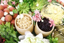 Lo ăn rượu nếp lên nồng độ cồn: Người bắt xe đi làm, người đến công ty ăn