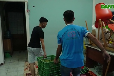 Trắng đêm vận chuyển hàng tấn cam sành "giải cứu" cho nhà vườn miền Tây