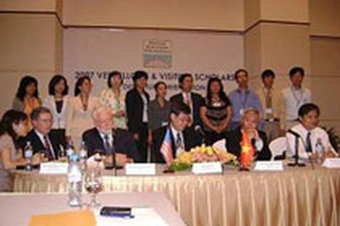 12 học giả đầu tiên của Quỹ Giáo dục Việt Nam