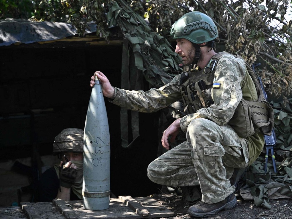 Ukraine thiếu đạn dược trầm trọng, binh sĩ tiền tuyến mệt mỏi - 1 Ukraine thiếu đạn dược trầm trọng, binh sĩ tiền tuyến mệt mỏi - 1