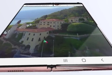 Galaxy Z Fold2 - Smartphone được đánh giá có thiết kế đẹp nhất 2020