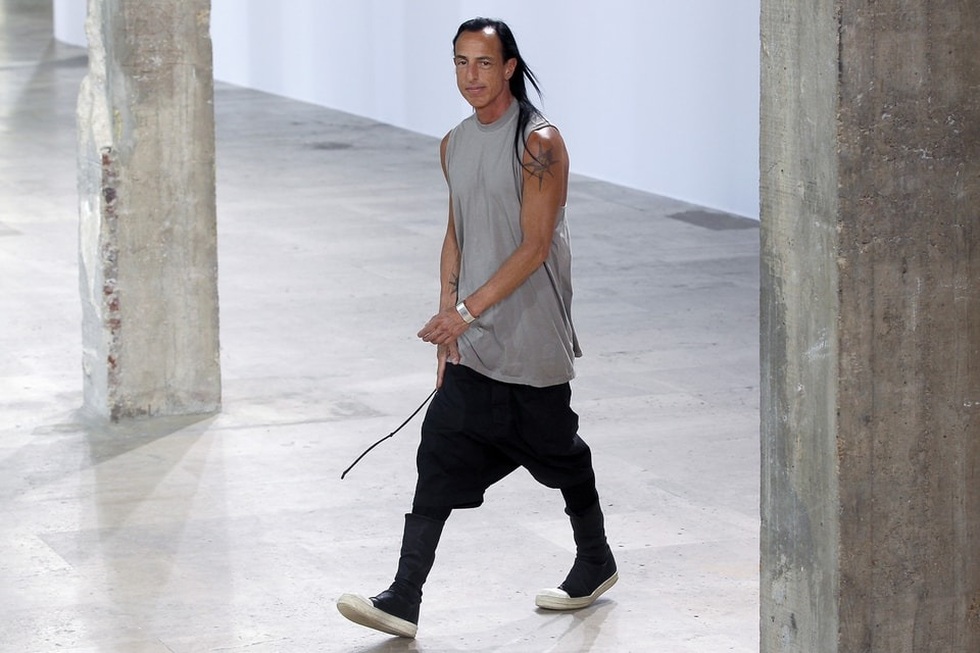 Giải mã phong cách lập dị gây tranh cãi của rapper MCK - 6 Giải mã phong cách lập dị gây tranh cãi của rapper MCK - 6