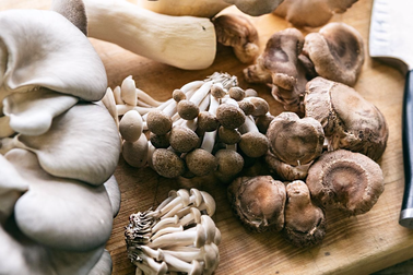 Cho trẻ ăn nấm thay thịt được không?