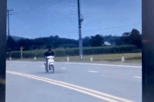 Công an xử lý nam thanh niên biểu diễn bốc đầu xe máy