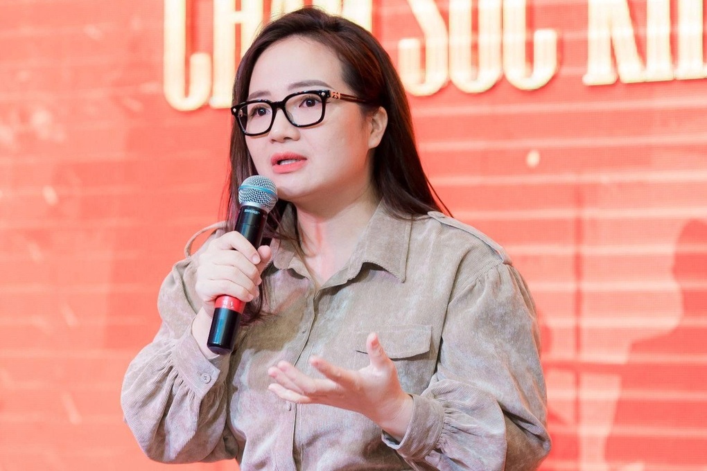 Khởi tố nữ doanh nhân Hoàng Hường - 2 Khởi tố nữ doanh nhân Hoàng Hường - 2