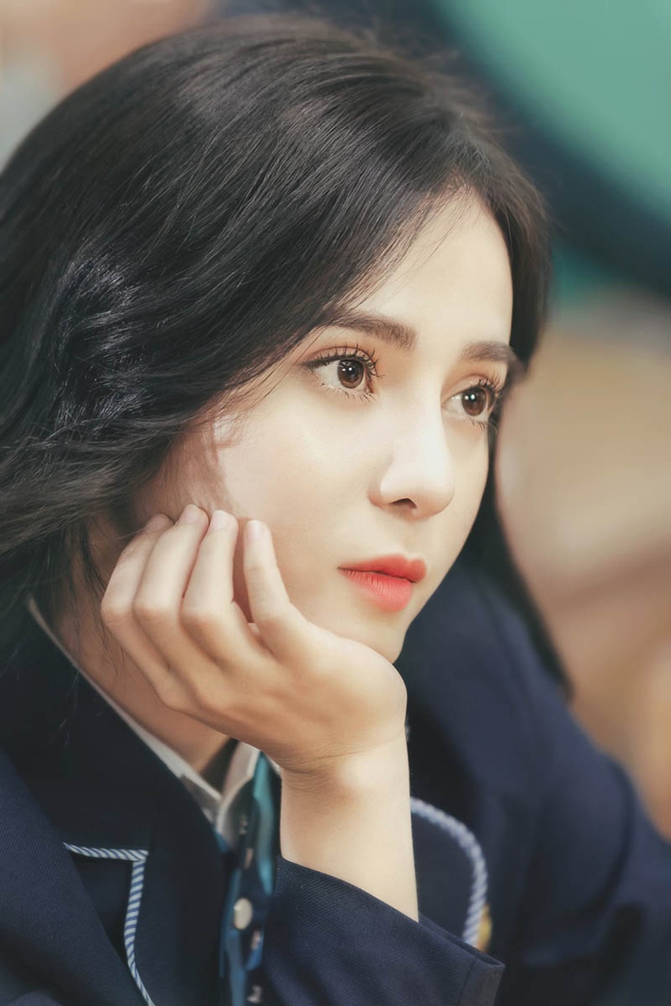 Nữ MC “đậm nét ngây thơ” gây sốt với ảnh đồng phục học sinh - 2 Nữ MC “đậm nét ngây thơ” gây sốt với ảnh đồng phục học sinh - 2